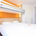 Premiere Classe Lyon Sud - A7 2*