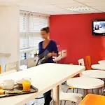 Premiere Classe Lyon Sud - A7 Hotel 2*