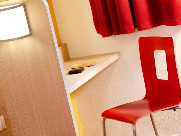 Premiere Classe Lyon Sud - A7 Hotel